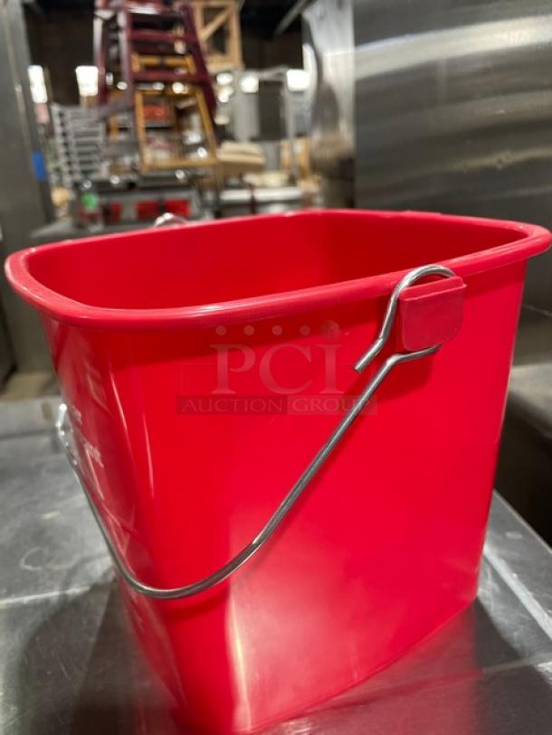 San Jamar Kleen-Pail Series KP196RD, 6 Qt. red sanitizer pail, new condition, metal handle, commercial use.