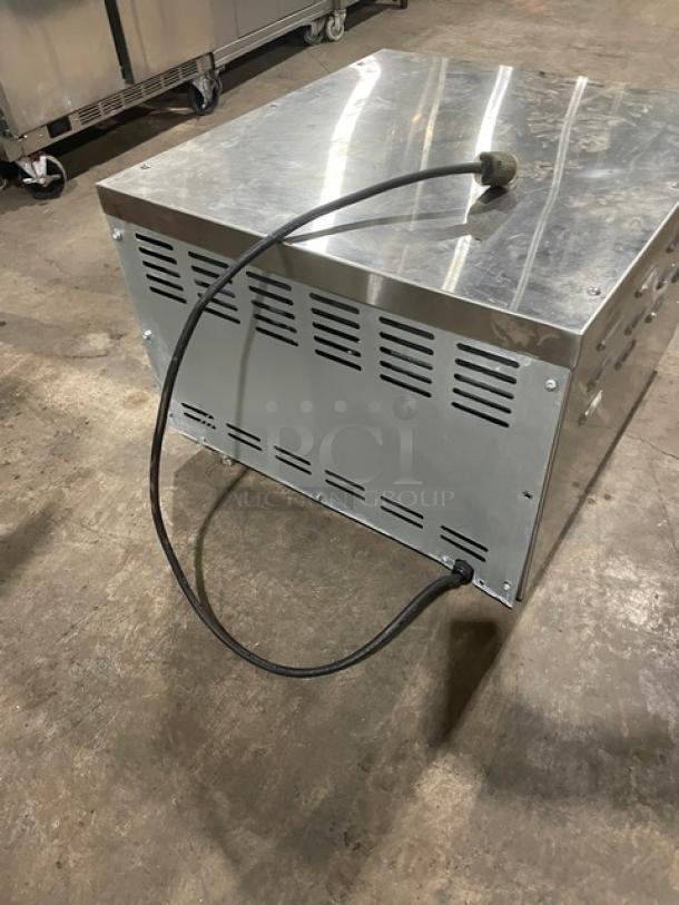 Asber AEPOE26 stainless steel electric pizza deck oven with ceramic stone, 220-240V, 1-phase, good condition.