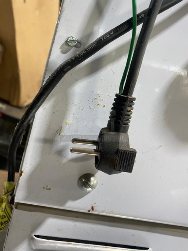 Skymsen BAK16 commercial ice cream mixer plug and wiring shown. Model: BAK-16, SN: 000909. 110/220V compatible.