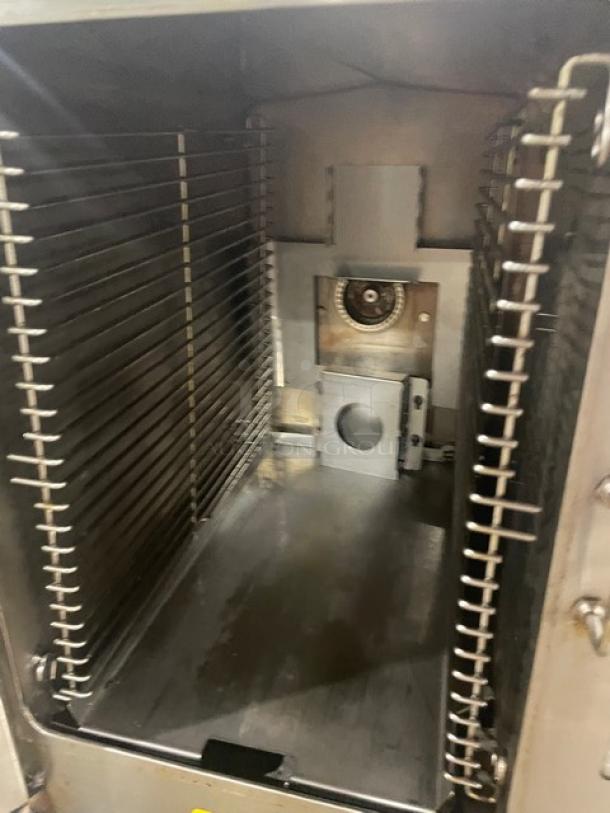 Cleveland Range SteamChef 22CGT6.1 stainless steel convection steamer, natural gas, with built-in pan rack, Energy Star certified.