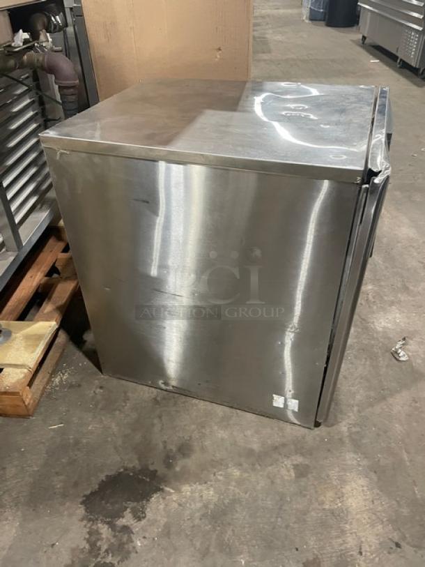 Hoshizaki KM-515MAH stainless steel crescent cuber ice machine, air-cooled, electric, used condition.