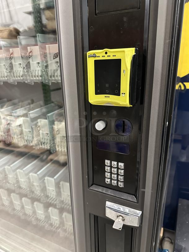 TESTED AND WORKS! Sanden Vendo drink vending machine, model GF9ART00012, 8.0 A, 115 V, 60 HZ, Serial #1468258, with keypad.