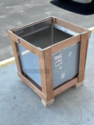 Brand new Regency 24"x24" stainless steel beer box, model 600BB2424, with 3" backsplash, housed in wooden crate. Tags visible.