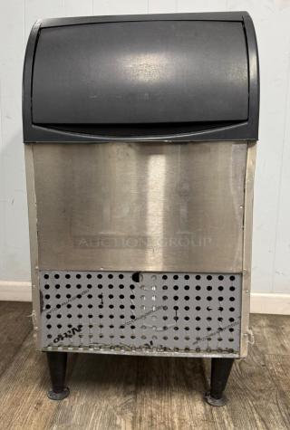 Scotsman CU0920MA-1A Full Cube Undercounter Ice Machine - Item #1197563