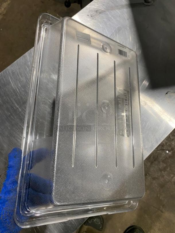 Brand new Rubbermaid Commercial 2 Gal. clear polycarbonate food storage container, Model 3307, shown with lid.