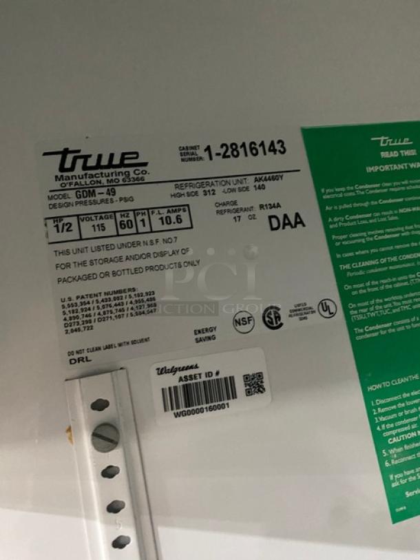 True Commercial Refrigerator label, model GDM-49, SN 1-2816143. Features include poly-coated wire racks. 115V, 1 phase.