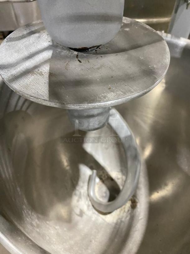 Univex SRM30+ 30 Qt planetary mixer with splash guard, stainless steel bowl, and dough hook. Model SRM, SN: M14010069, 115V, 1 phase.