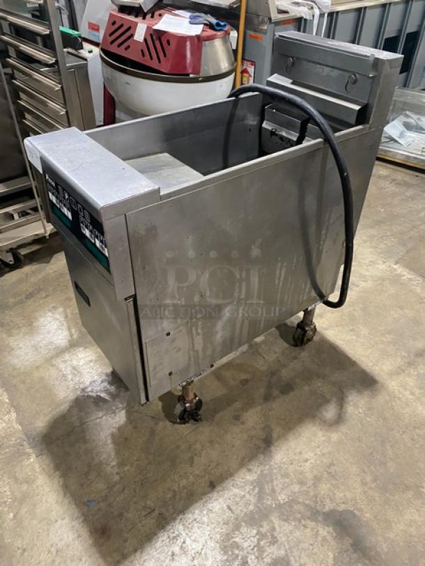 Pitco Frialator SFSG18-US stainless steel commercial deep fat fryer, natural gas, 140,000 BTU, on casters, used condition.