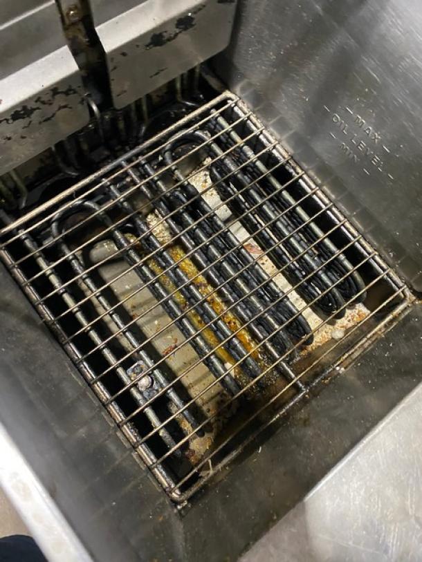 Pitco Frialator SFSG18-US deep fryer, stainless steel, natural gas, 140,000 BTU, on casters, commercial-grade condition.