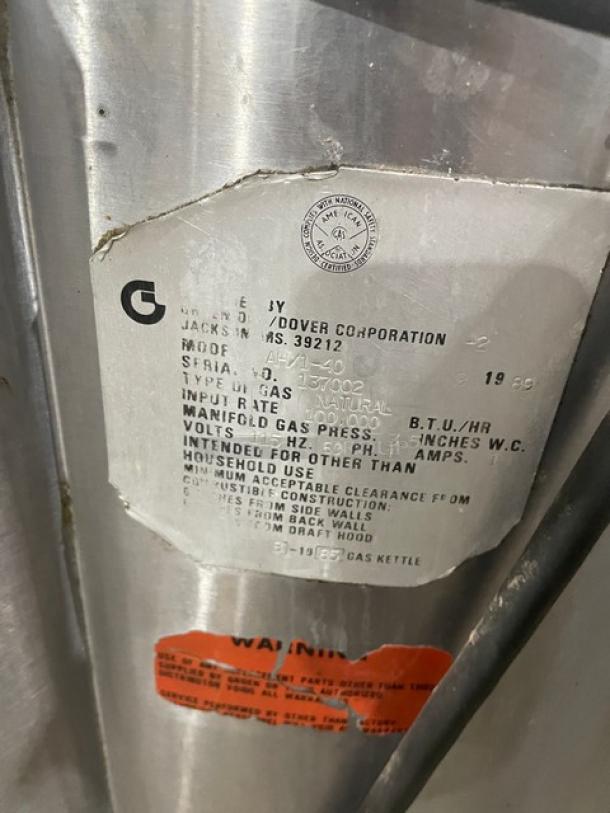 Groen AH/1-40 stainless steel, 40-gallon steam jacketed kettle. Natural gas, stationary, on legs. Includes knob and faucet. Serial: 137002.