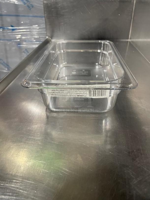 Brand new Cambro Camwear 1/4 size food pan, clear polycarbonate, model 42CW135, 2" deep. Perfect condition.
