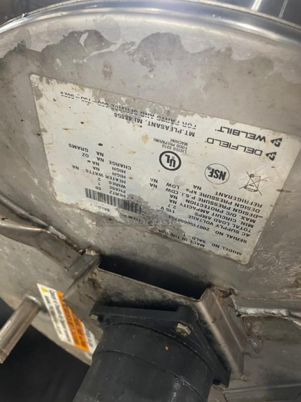 Delfield SALD-1 stainless steel salad dryer, 115V, Phase 1. Features model, series numbers, and safety certifications.