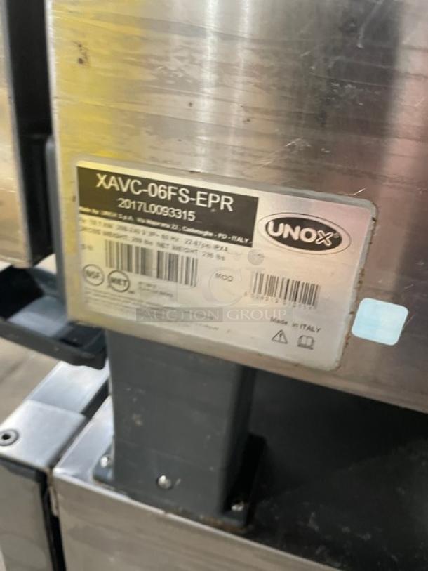 Unox ChefTop MIND.Maps Plus Series combi oven, model XAVC-06FS-EPR, with built-in hood and touch menu. 208-240V 3 Phase.
