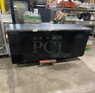True commercial 3-door kegerator TDD-4, black powder-coated, stainless steel worktop, drip tray, excellent condition.