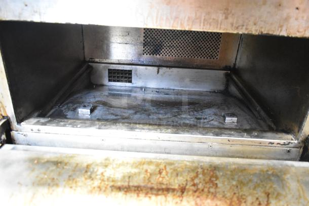 2019 Turbochef i3-DL stainless steel rapid cook oven interior, showing wear. 208/240V, 3 phase, commercial countertop model.