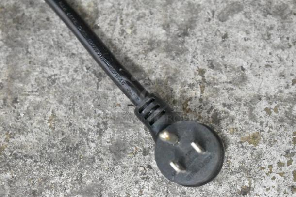 Power cord of a 2021 True TSCI-600R-G-PH reach-in cooler, 115 Volts, 1 Phase.