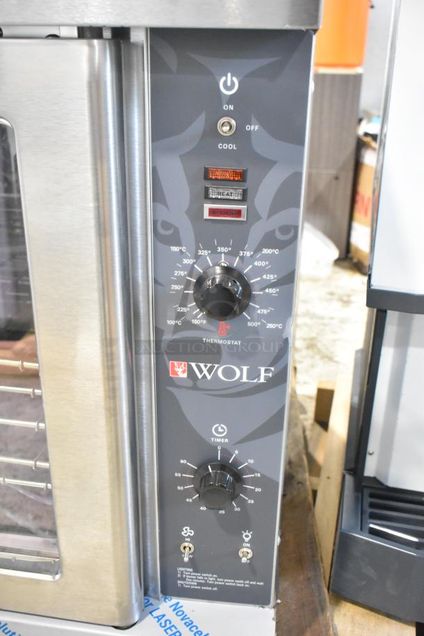 Wolf WC4GD-21D3 convection oven, stainless steel, single deck, view-through doors, thermostatic controls, 50,000 BTU.