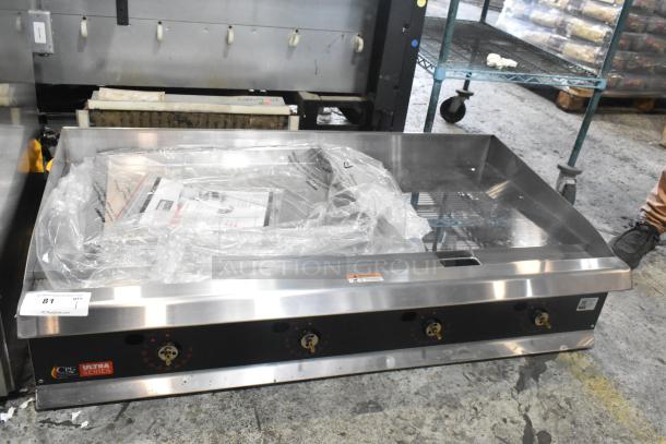 Brand new Cooking Performance Group 351GTUCPG48L stainless steel commercial propane griddle, chrome top, 120,000 BTU.