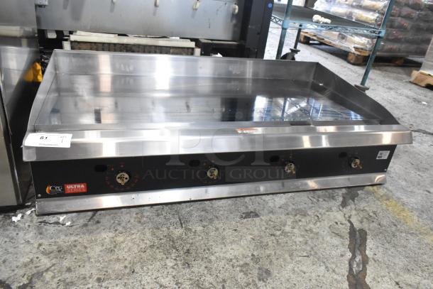 Brand new Cooking Performance Group 351GTUCPG48L stainless steel propane gas griddle, 120,000 BTU, chrome top, scratch and dent condition.