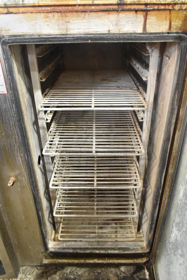 2018 Alto Shaam CTP10-10E stainless steel combi convection oven, electric, 208-240V, 3 Phase, showing interior racks.