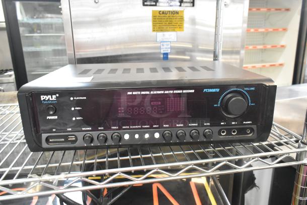 Pyle PT390BTU Digital Home Theater Bluetooth Stereo Receiver, 300 watts, AM/FM, USB/SD inputs, audio controls, excellent condition.