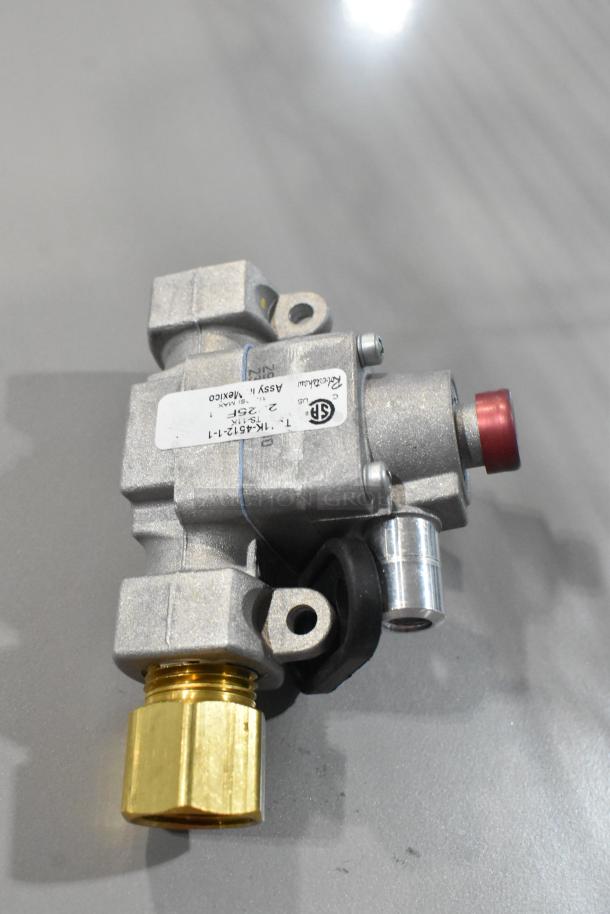 Blodgett 55127 1/4" safety valve, brand new, silver finish, visible label with specifications, includes burner.