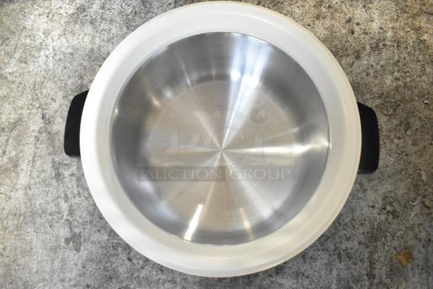 Brand new Zojirushi RDS-400 stainless steel sushi rice container, 44 cup capacity. Slight scratches visible.