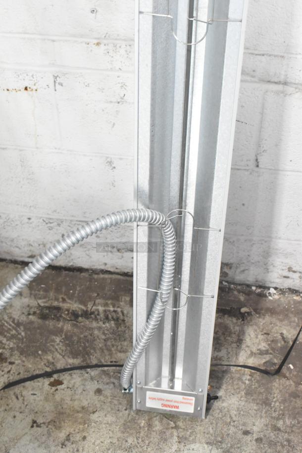 BRAND NEW SCRATCH AND DENT ServIt 423SW72THA 72" strip warmer, single toggle, 120V, 1 phase, minor cosmetic issues.