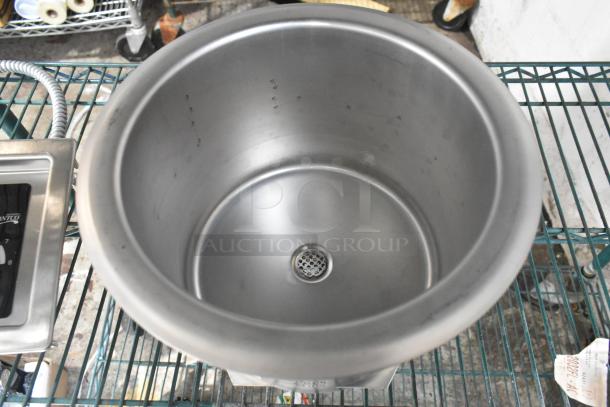 Brand new Avantco 177TPSW7 7 Qt. hot soup well warmer with minor scratches, 120V, 1 phase.