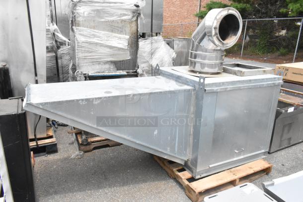 FloAire SA15 metal commercial filtered make-up air vent/power ventilator with steel construction on a pallet, used condition.