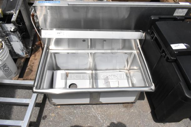 BRAND NEW Steelton 522CS21717 39.5" stainless steel two-compartment sink, 18 gauge, 17"x17"x12", no legs, scratch and dent.