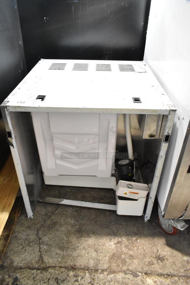 Osion OCM-350 stainless steel commercial ice head, 115V, 1 phase. Visible wear but intact. Model OCM-350.