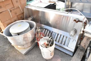 5' Ventilation Direct 3012 VXLL metal grease hood with filters, lights, and VXD33 exhaust hood. Includes Ice Kitchen Knight II PCL-160 fire suppression tank. Ideal for food truck use.