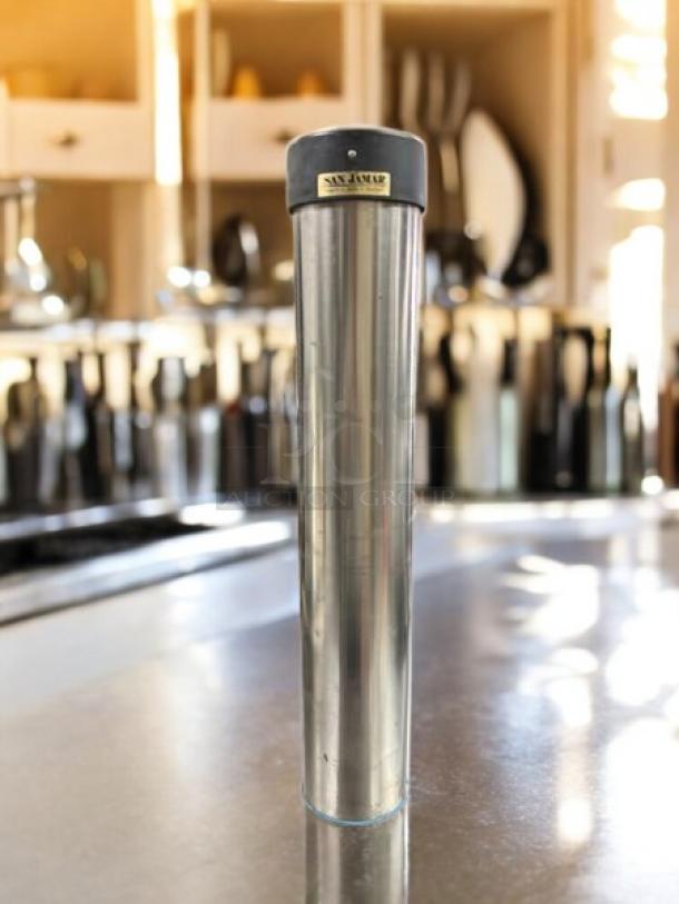 San Jamar C3400P stainless steel wall mount cup dispenser, fits 12-24 oz cups. In excellent condition, fully tested.