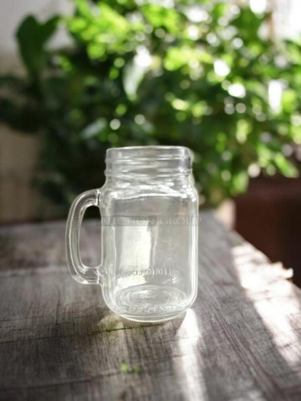 Libbey 97084 16.5 oz Mason jar mug, clear glass, excellent condition, part of 23-count box, ideal for rustic settings.