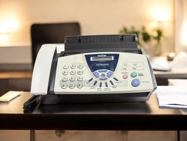 Brother FAX-575 personal fax machine in amazing condition, fully tested and working, featuring phone and copier functions.