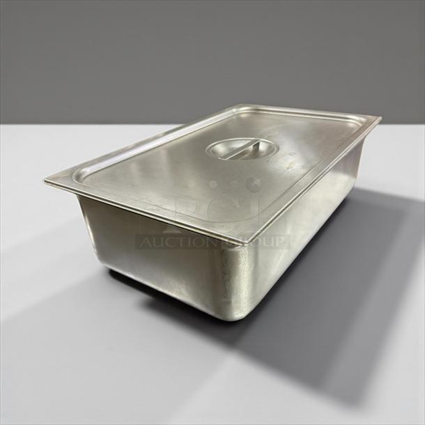 Stainless steel hotel pan with lid, full-size, 6” deep, excellent condition. Ideal for commercial kitchen use.