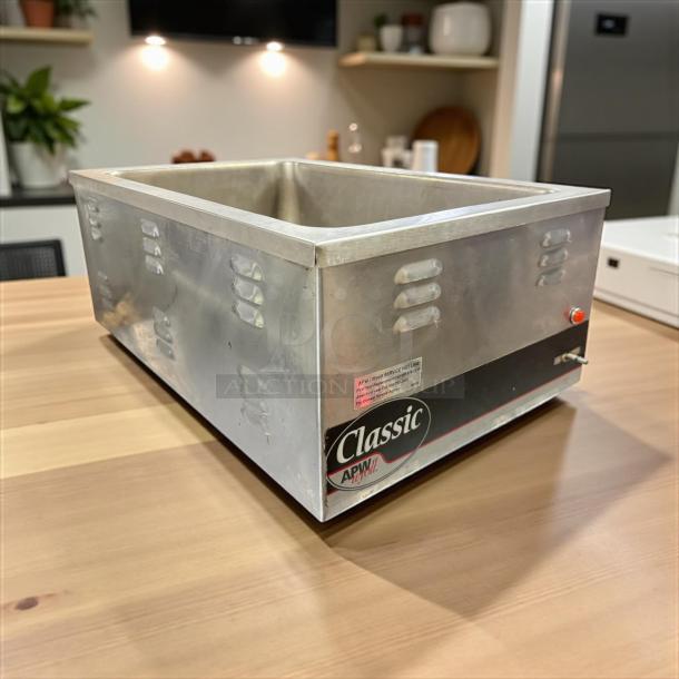APW W-3V Warmer, excellent condition, fully tested, stainless steel, free-standing, Classic model labeling visible.