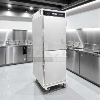 Henny Penny HHC-900 full-size insulated holding cabinet, stainless steel, with SimpleHold controls, new condition, 120V.