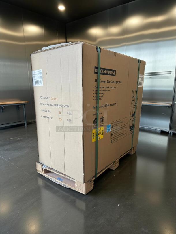 Boxed Black Diamond BDGF-ES35/NG gas fryer, 35 lb vat, floor model, new condition, energy-efficient, stainless steel.