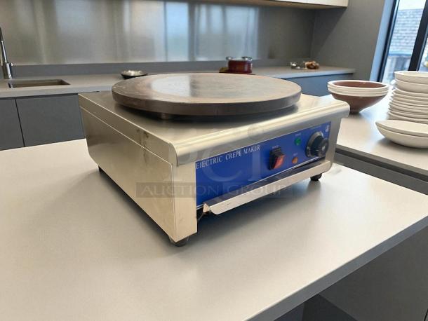 Electric Crepe Maker HE-1E, 17.7" round, Italy model, great condition. Features power switch and heat control dial.