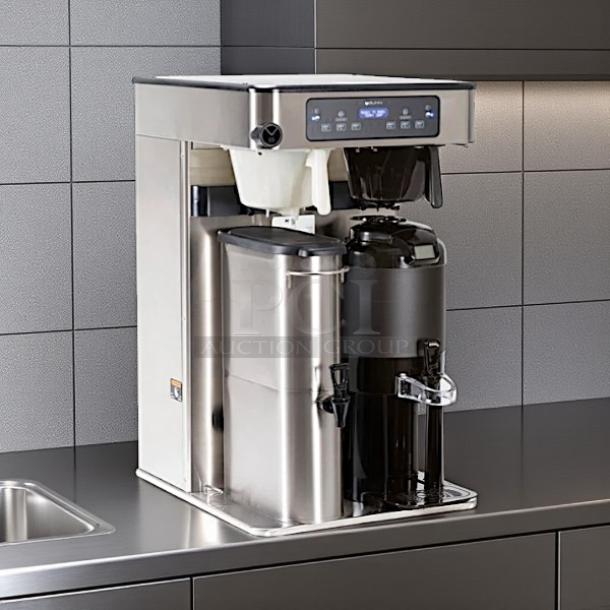 Bunn ITCB TWIN HV coffee/tea brewer, silver, tested and working. Brews on both sides, 120/240V, pristine condition.