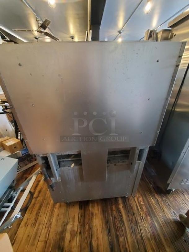 Patriot 6 Burner Range with Standard Oven Base, Model FMGR-36/NG. Natural gas, 210,000 BTU, on casters, missing 3 knobs.