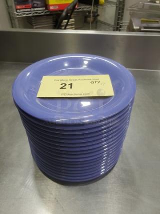 Lot of 17 GET WP-7 melamine plates, 7.5" diameter, stackable, purple, excellent condition, auction lot #21.