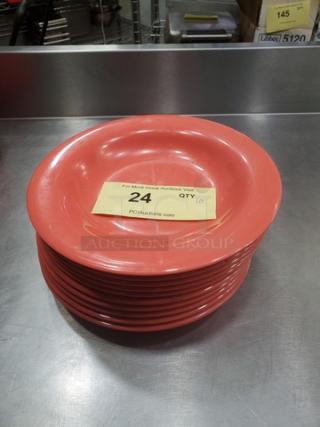 Lot of 10 GET B-139 melamine plates, 9" diameter, red color, in good condition. Visible auction tag indicates quantity 10.