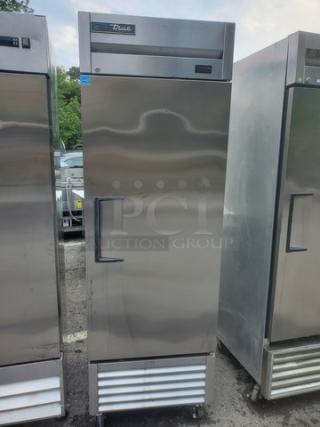 True T-23 Reach-In Refrigerator, stainless steel, commercial grade, good condition, visible True logo and control panel.