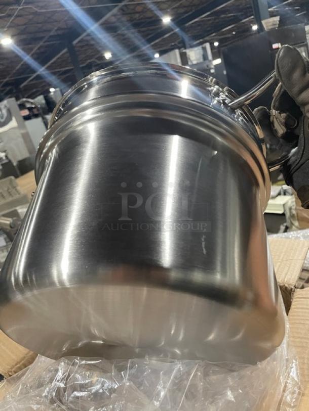 Brand new Winco SSDB-12 12 Qt. stainless steel double boiler. Induction ready, commercial grade, pristine condition.