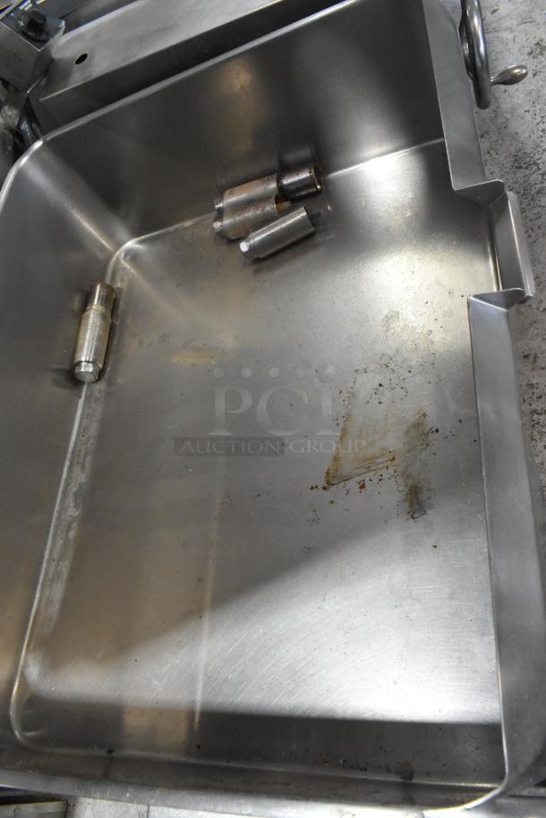 Groen BPM-40G Eclipse stainless steel 40-gallon tilting braising pan. Natural gas, manual tilt, 144,000 BTU, used condition.