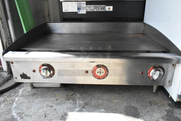 Star stainless steel commercial griddle with thermostatic controls, electric, 208/240 volts, 1 phase, used condition.
