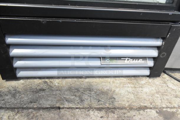 2021 True GDM-12-HC commercial cooler, metal, single door, poly coated racks. Features True branding. 115 Volts, 1 Phase.